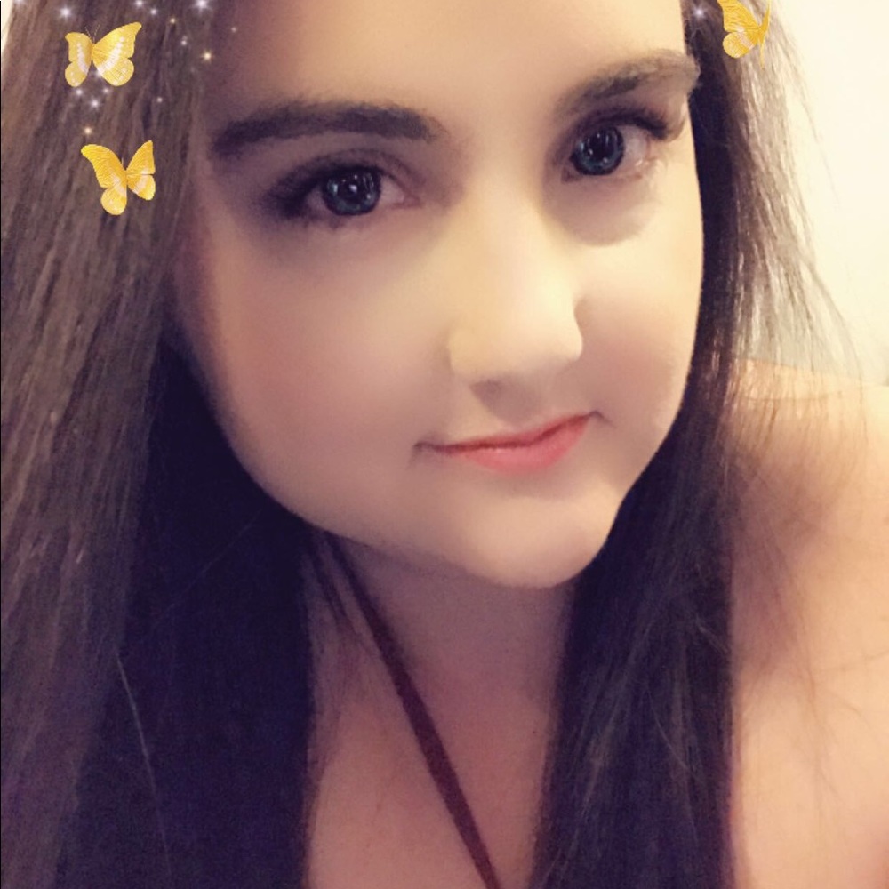 Meet your Posher, Nicole